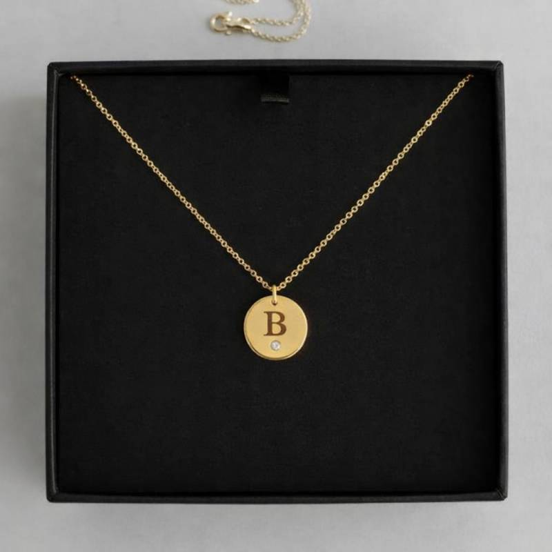 Προσωποποιημένο κολιέ με αρχικό γράμμα