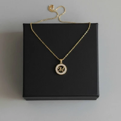 Προσωποποιημένο κολιέ με αρχικό γράμμα