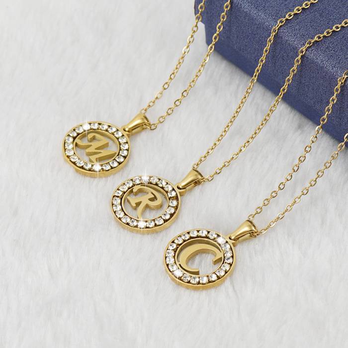 Προσωποποιημένο κολιέ με αρχικό γράμμα