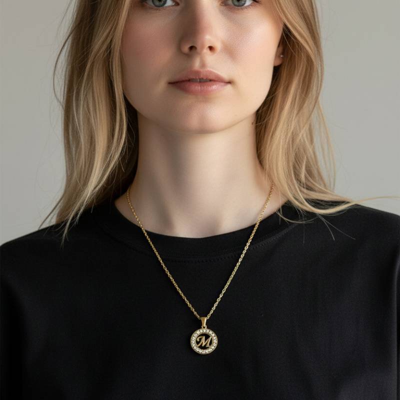 Προσωποποιημένο κολιέ με αρχικό γράμμα