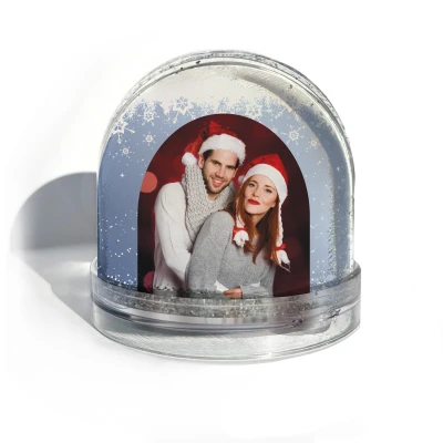 Προσωποποιημένη χιονόσφαιρα – Στην καρδιά του χειμώνα