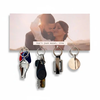 Προσαρμοσμένη κρεμάστρα κλειδιών για τον τοίχο