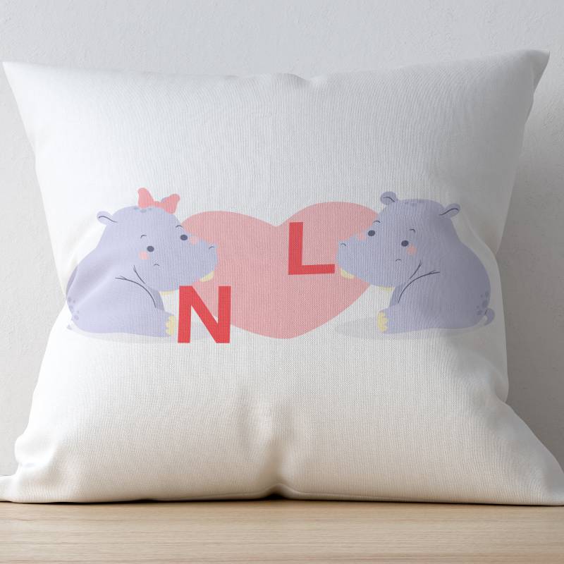 Εξατομικευμένο μαξιλάρι για ερωτευμένους με αρχικά